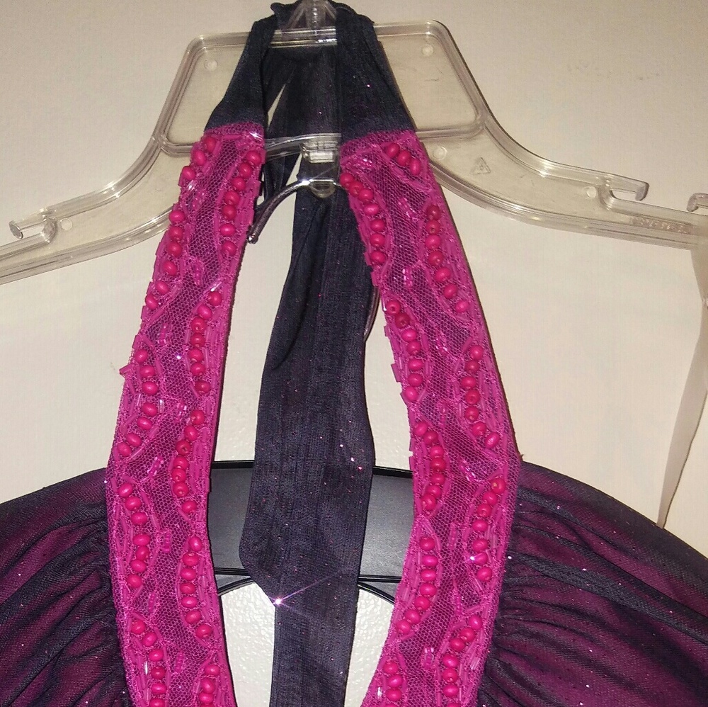 Dress - Picture 5 of 5